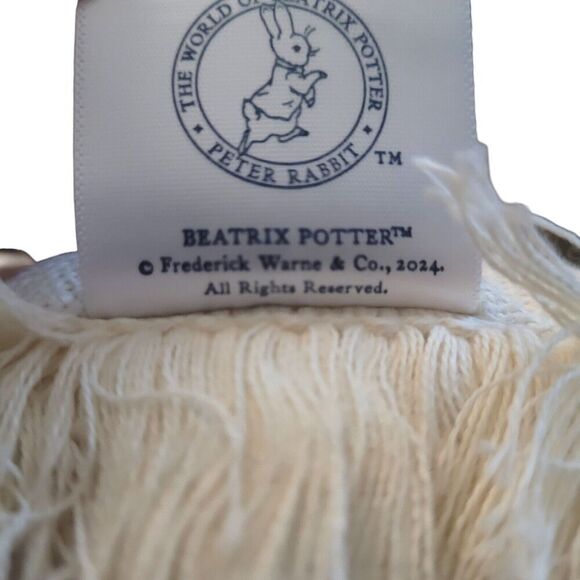 Peter Rabbit Beatrix Potter 16 in round decorative pillow - Picture 6 of 7